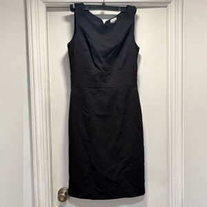 H&M Black Midi Dress

Size 6